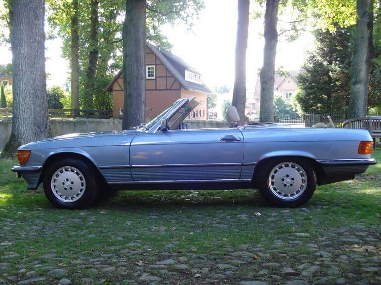Mercedes-Benz-R-107-SL-Baureihe-1-768x576