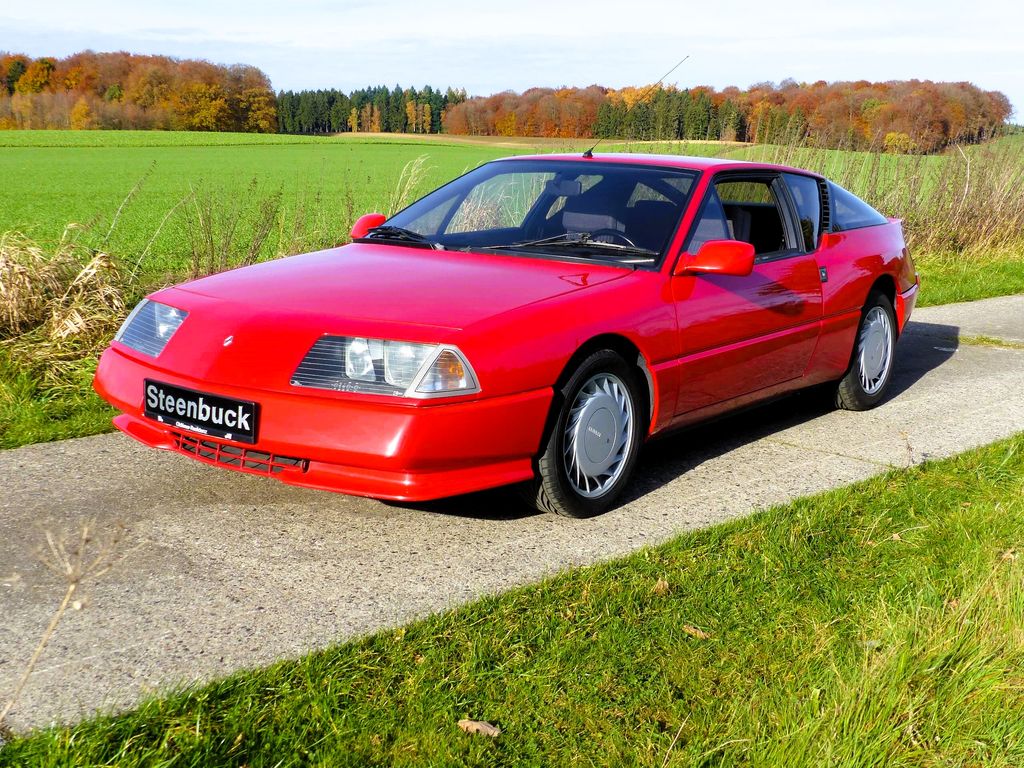 Alpine V6 GT Coupé rot