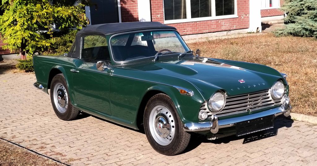 Triumph TR4 Roadster dunkelgrün