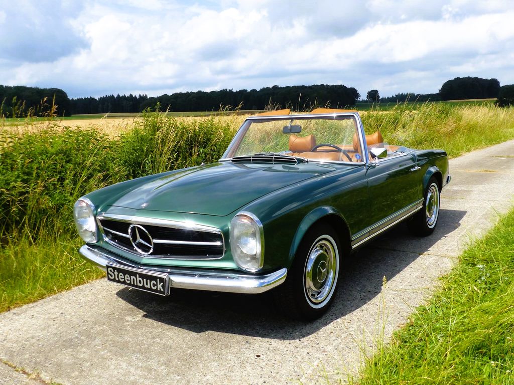 Mercedes-Benz 280 SL moosgruen