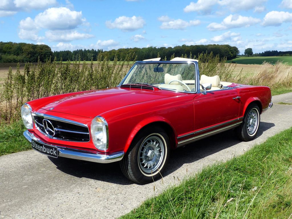 Mercedes-Benz 280 SL Roadster rot